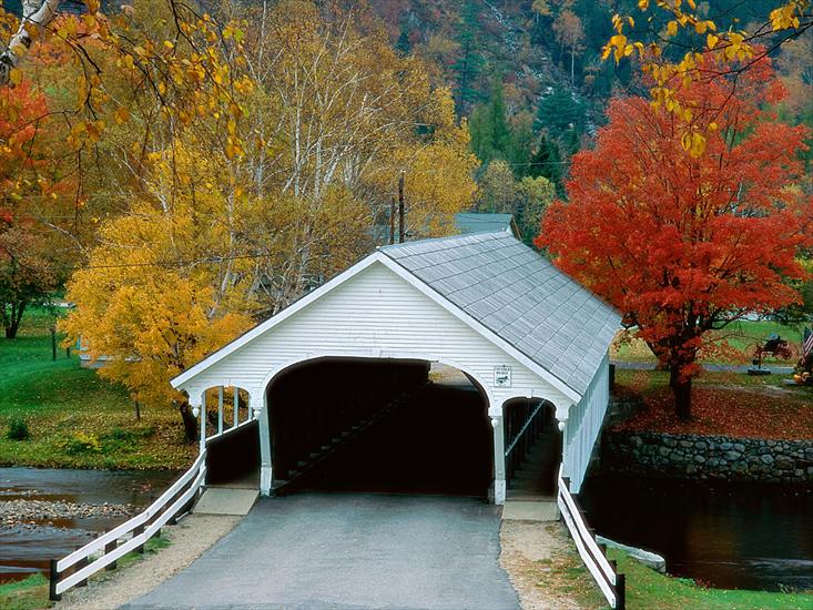 Mosty - Stark Village in Autumn, New Hampshire.jpg